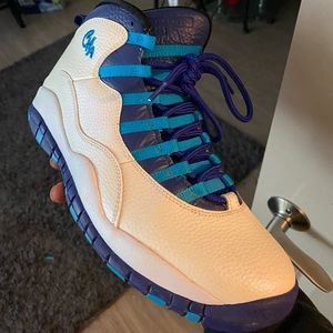 Charlotte Jordan 10s size 9.5 barely worn